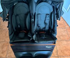 Out N About Double Nipper V5 Excellent Condition