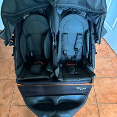 Out N About Double Nipper V5 Excellent Condition