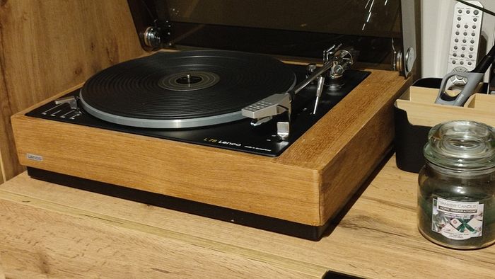 Vintage LENCO L-78 turntable. Full manual. VGC. SwissMade