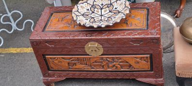 Camphor Oriental Chest Neat