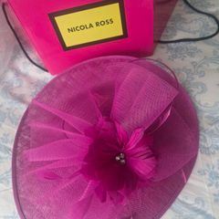 stunning nicola ross fascinator wore   once  was 165e selling for  100e