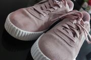 Puma Sneakers