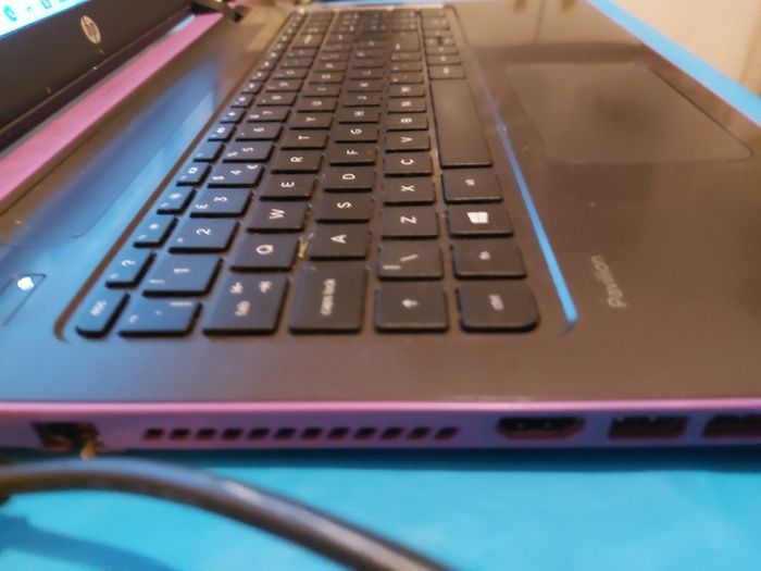 HP 15.6inch Laptop, purple colour, AMD A8-6410 APU 2.0GHz with AMD Radeon R5 Graphics, 4 GB Ram, almost 1 Terrabyte HDD, Windows 10,