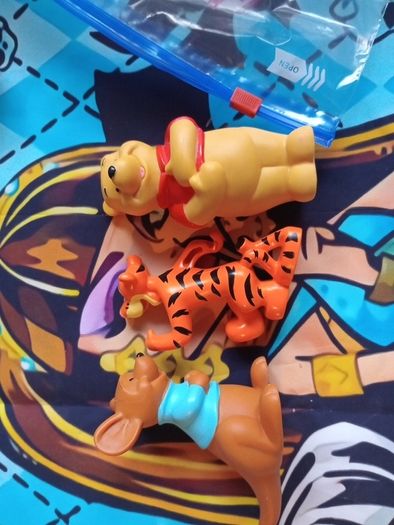 winnie the pooh figures