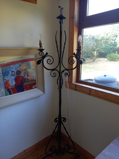 Arts & Crafts Gothuc Lamp