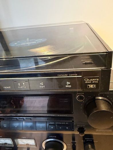 Technics SL-Q5 direct drive, linear tracking, fully automatic turntable