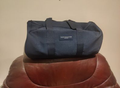 Tommy Hilfiger bag