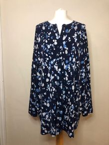 Gok Wan navy blouse (3XL)