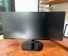 LG Monitor
