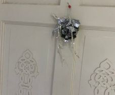 Silver Mini Christmas Wreath Decoration With Small Garland