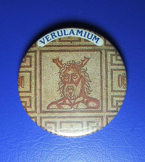 VERULAMIUM (St. Alban's) - a button badge issued by the Verulamium Museum at St. Albans (1980's)