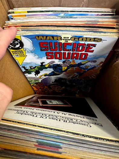 DC, Marvel Long Comic Box w 290 comics for Sale
