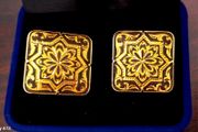 Vintage charming pair of cufflinks.