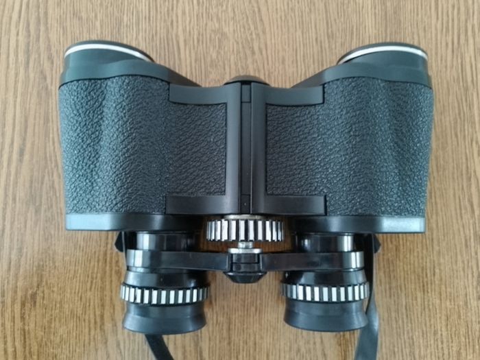 Halina Sightsetter Vintage 8x30 Fully Coated Optics Binoculars
