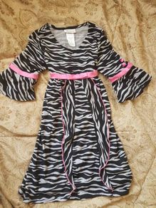 Girl 9-10 dress BNWNT