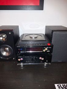 Hitachi Stereo