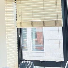 Venetian Blinds Set of 7