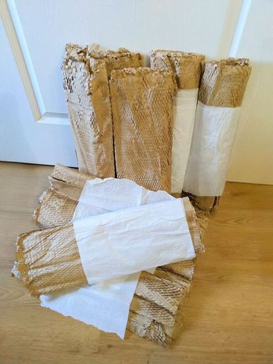 Honeycomb packing paper
