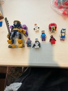 lego minifigures