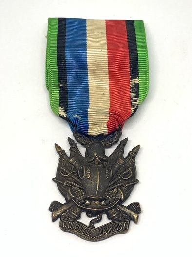 Antique Franco Prussian war veterans medal
