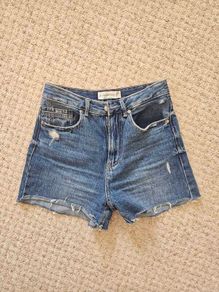 Cut-off denim jean shorts size 8