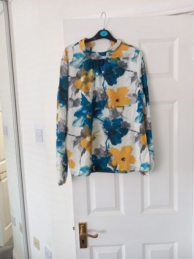 blouse