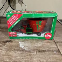 Model Strautmann Diet Feeder 1:32