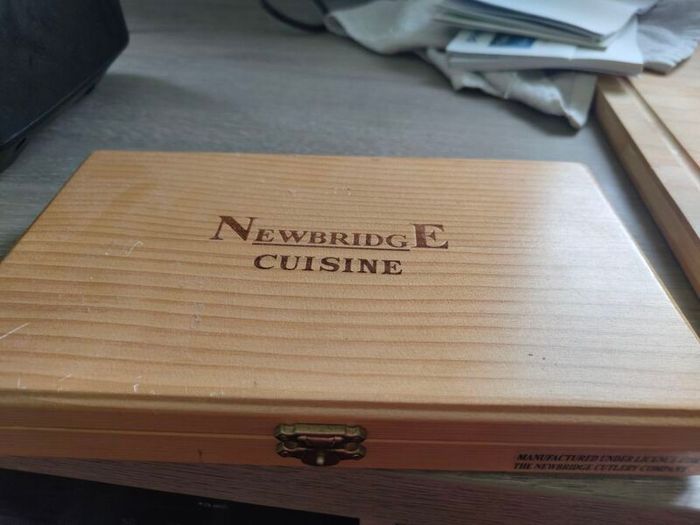 Newbridge steak knifes