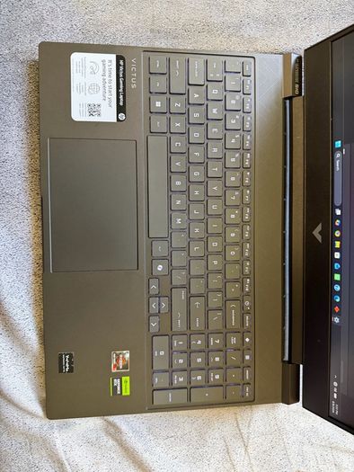 Hp Victus 15.6", Amd Ryzen 7, 144hz 16gb, 512gb, Rtx4050