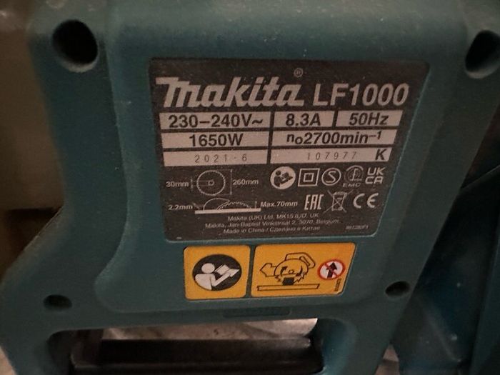 Makita LF1000 flipper table and saw 260mm home use