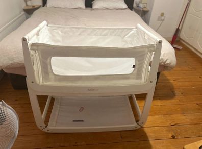 baby crib