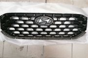 Hyundai Santa Fe Main Grille