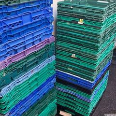 crates
