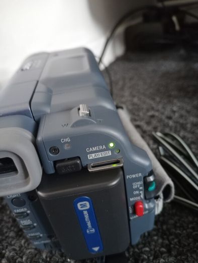 Sony Video Hi 8 Handycam with Original accessories