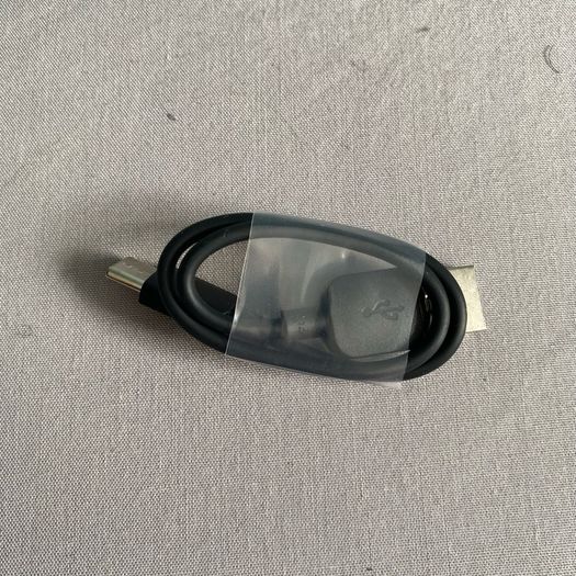 Miscellaneous electronic cables