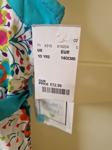 Girls dress