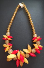 Eye Catching Vintage Deadstock Necklace