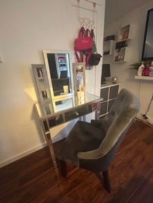 Mirror Vanity and chair Set