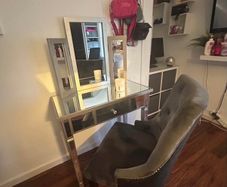Mirror Vanity and chair Set
