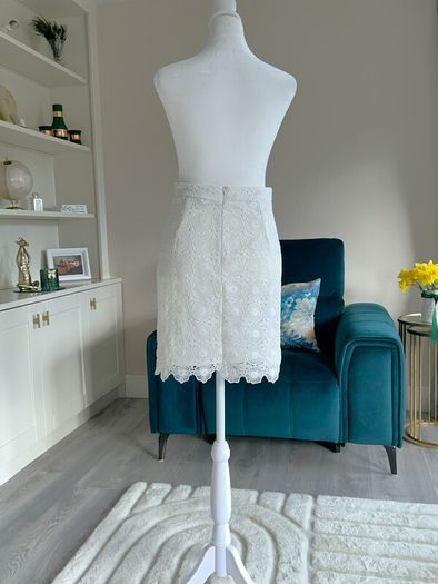 Ladies White Lace Mini Skirt from Lipsy London Love Michelle Keegan
