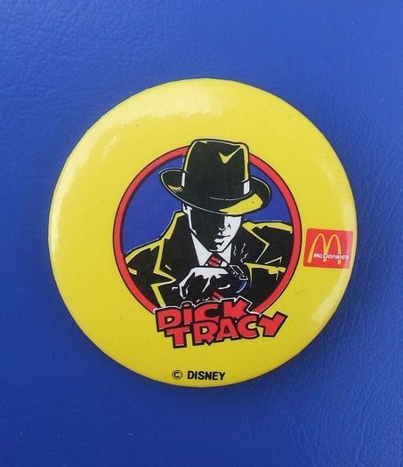 DICK TRACY (1990 action crime film) - a MacDonalds promotional button badge (1990)