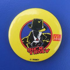 DICK TRACY (1990 action crime film) - a MacDonalds promotional button badge (1990)