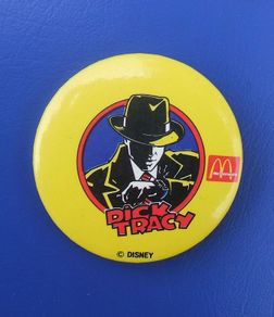 DICK TRACY (1990 action crime film) - a MacDonalds promotional button badge (1990)