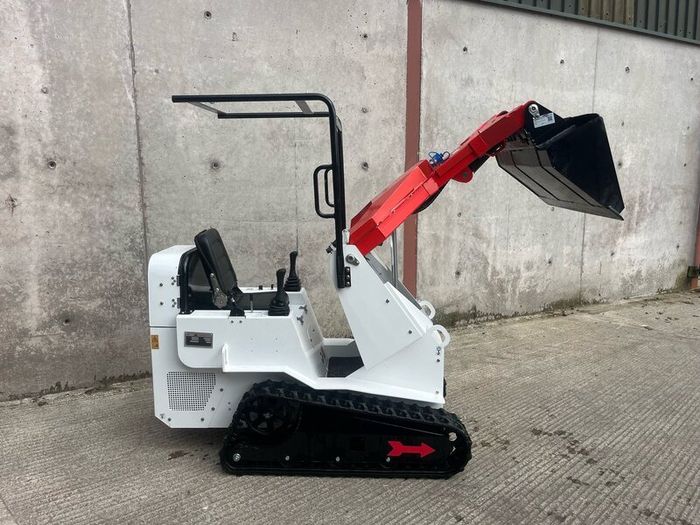Mach pro mini skid steer