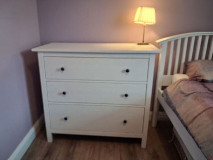 Ikea Hemnes 3 drawer chest of drawers.