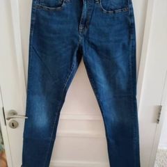 U S Polo Assn. Cotton denim jeans 32 inch waist and 30 inch leg with elasticated waist in very good condition see last two photos for exact measurements FREE STANDARD POSTAGE INCLUDED