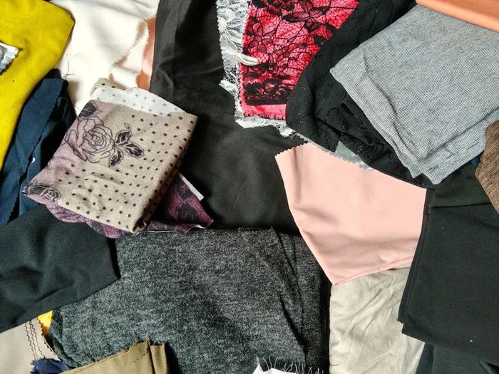 Mixed Fabrics & Jersey Scraps for Sewing & Crafts