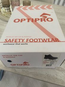 safety boots