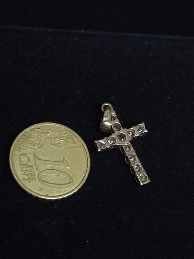 Vintage 9ct Gold Stone Set Cross Pendant Fully Hallmarked Birmingham