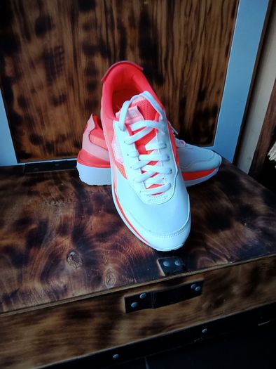 Puma Cruise Rider as new size 6